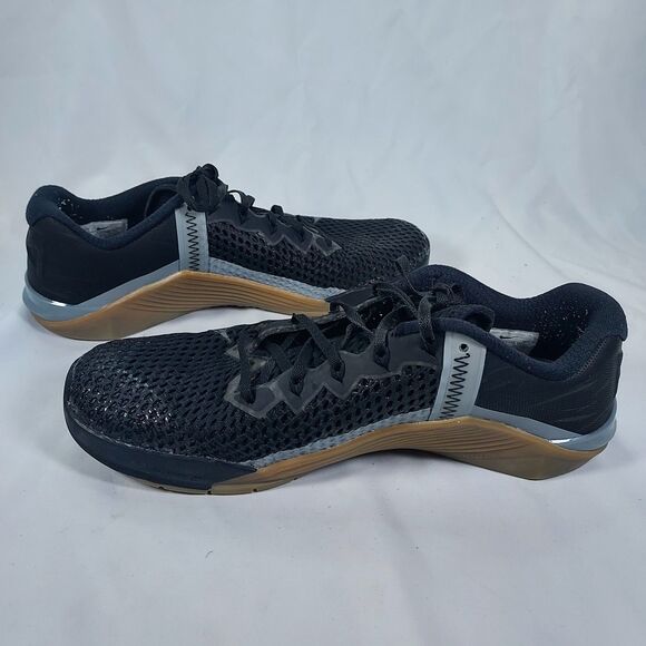Nike Metcon 6 Men’s 10.5 Black Gray Gum Sole CrossFit Training Sneakers